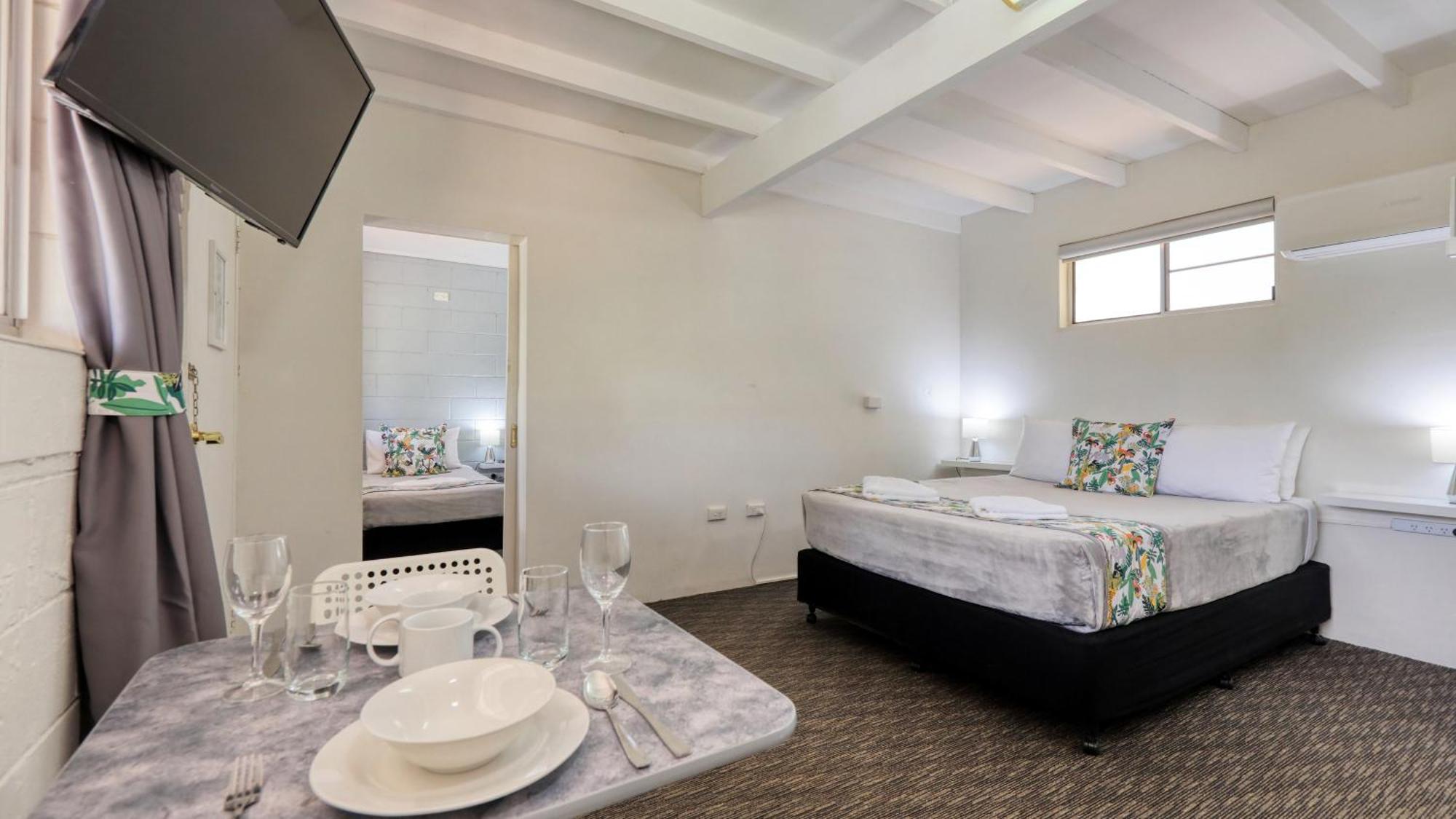 Peak Hill Oasis Motel المظهر الخارجي الصورة